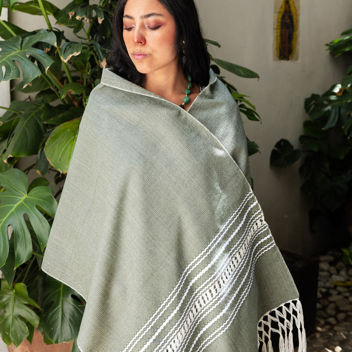 Salsation最新作サルセーション Shawl withOpening Handwoven Shawl - Olive – Origin Mexico