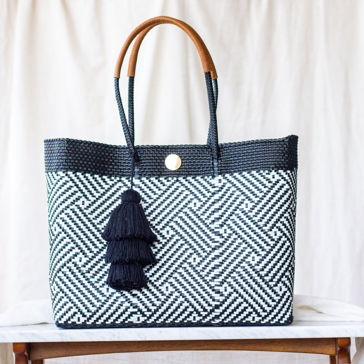 Handwoven Oaxaca Tote Bag - Black and White with Leather Handles