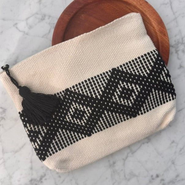 Handwoven Clutch Purse – White and Black