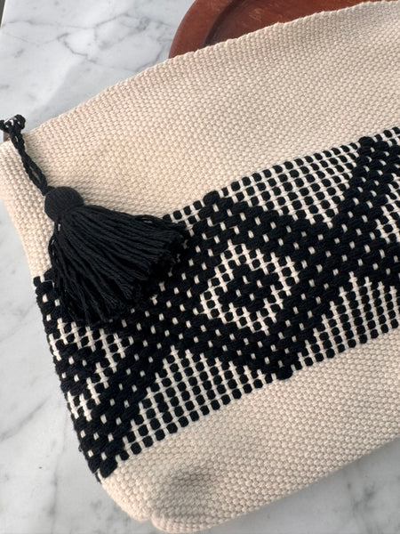 Handwoven Clutch Purse – White and Black