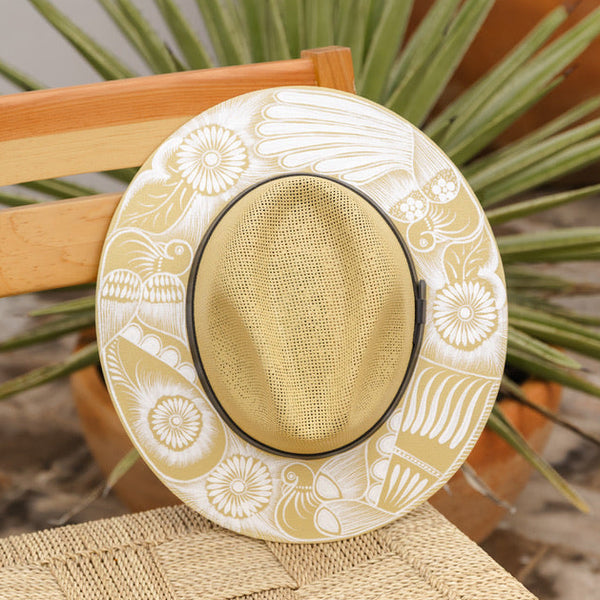Hand Painted Perla Hat - Tan & White