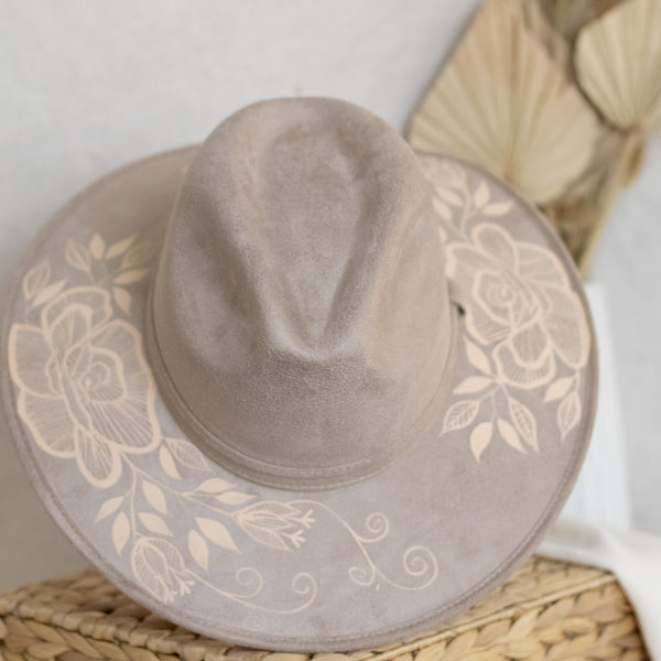 Flores Hat - Vegan Suede Sand