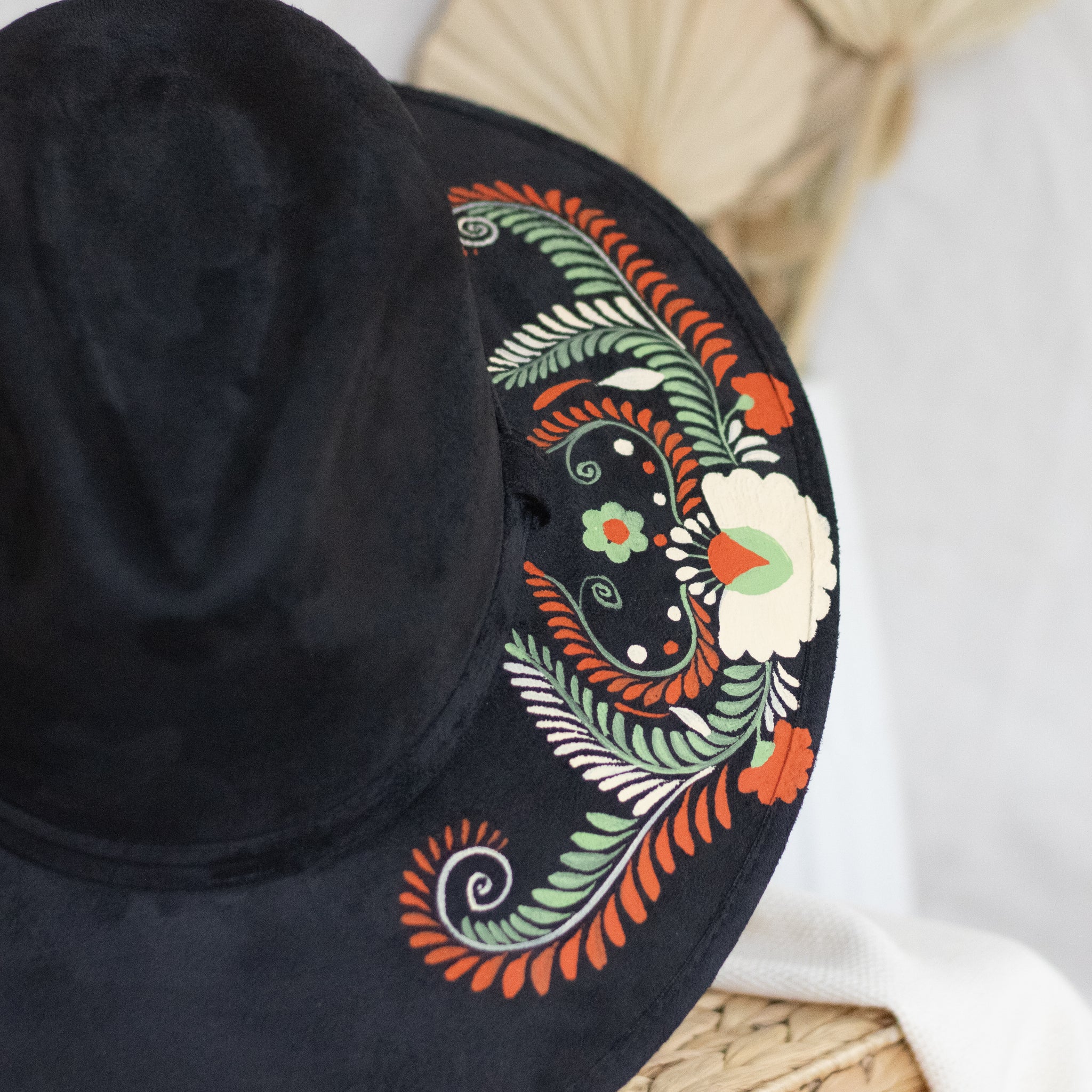 ?? Artisanal crafted suede hat - hand made in Mexico Hand-painted Floral Suede Fedora, Artisanal Mexican Hat - Etsy main image 3