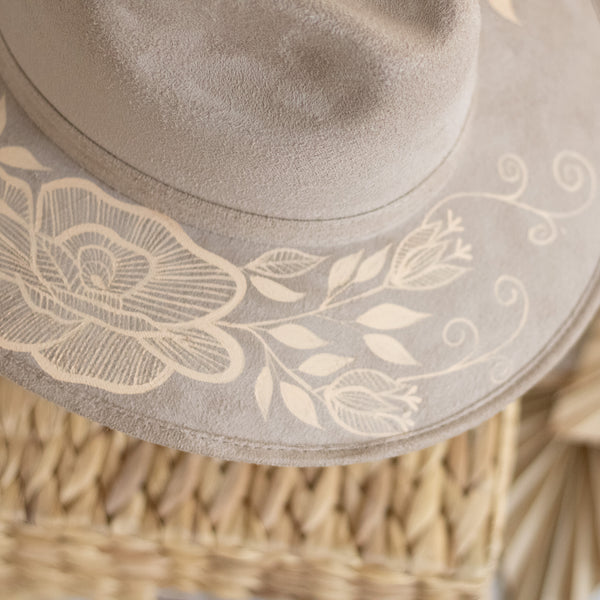 Flores Hat - Vegan Suede Sand