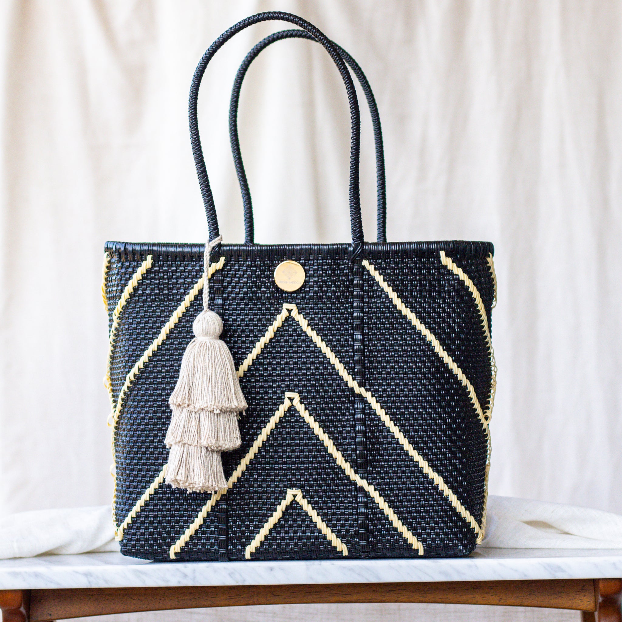 Handwoven Oaxaca Tote Bag - Black and Tan