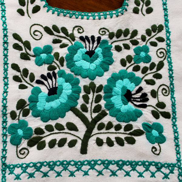 Vida Huipil Blouse - Hand Embroidered by Mexican Artisans