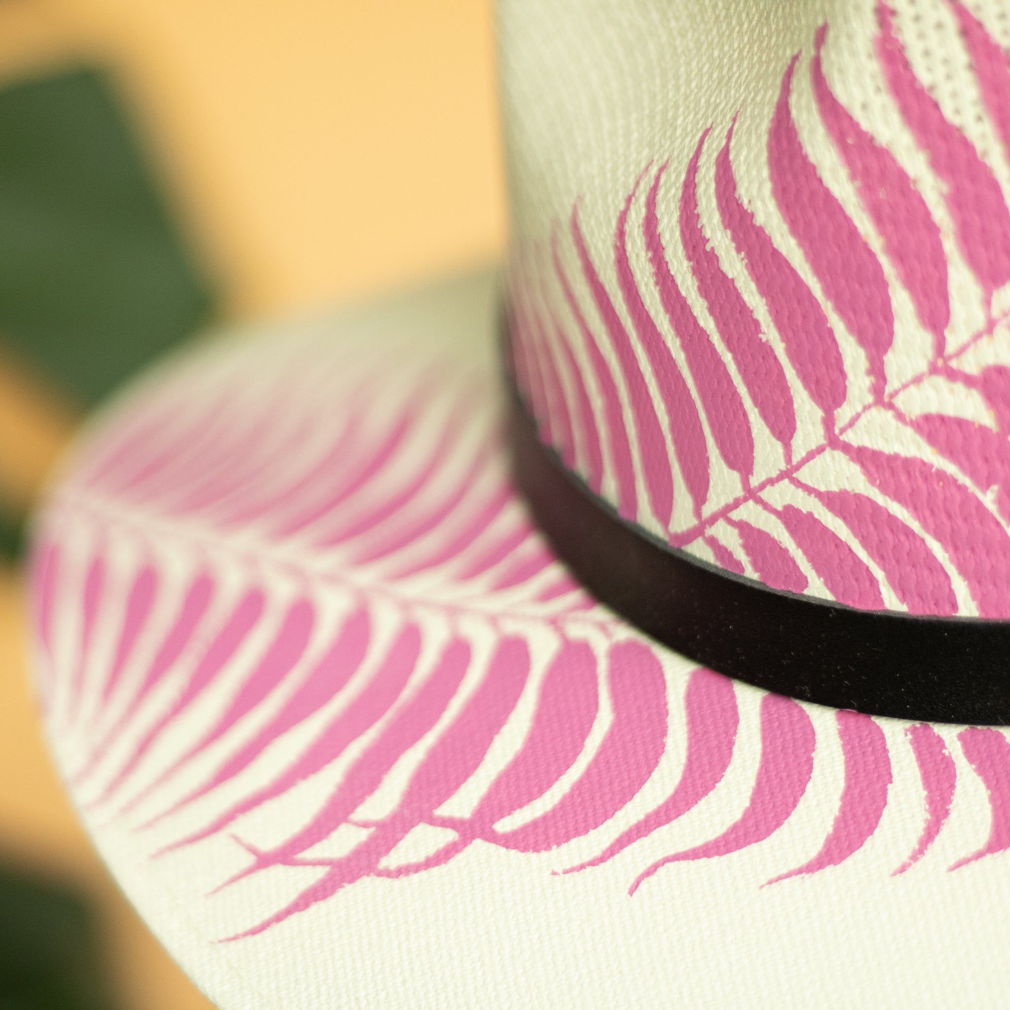 Hand Painted Itzel Hat – Origin Mexico display picture 3